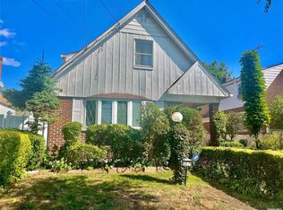 13179 233rd St, Rosedale, NY 11422