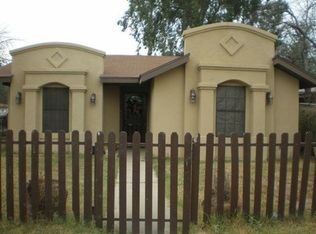 220 W Ash St, Laredo, TX 78040