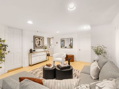 8 Lindall Pl APT 1, Boston, MA, 02114