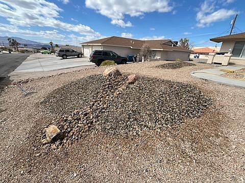 2nd image of 3531 El Toro Dr APT 101
