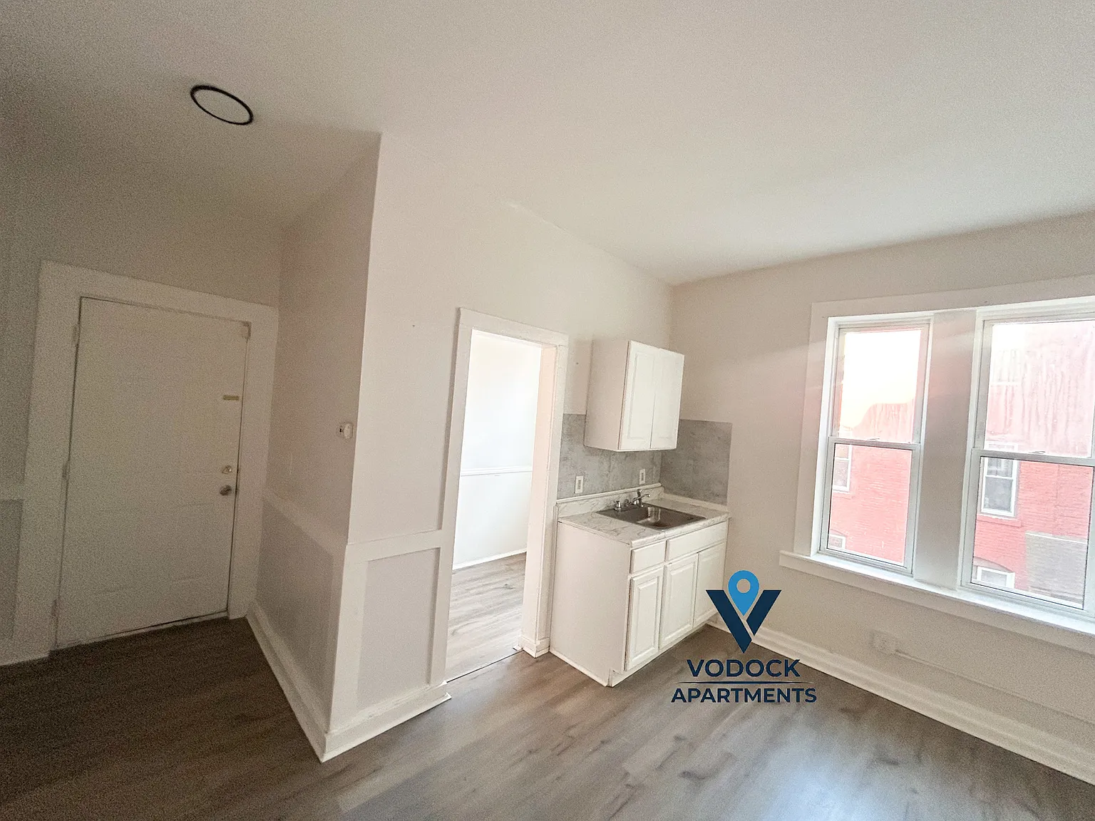 11 Worcester #2 — Photo 4