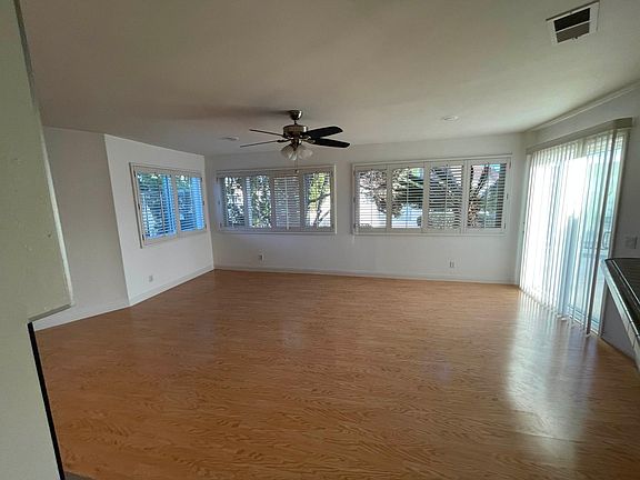 4th image of 806 E 4th Ave Unit 1