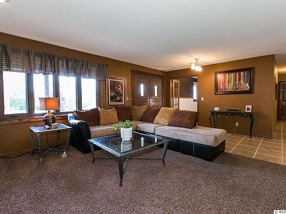 5th image of 16764 Country Club Dr