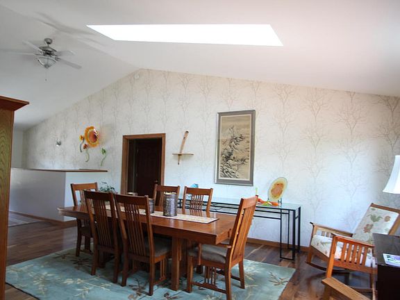 4th image of 1436 Brusse Ave