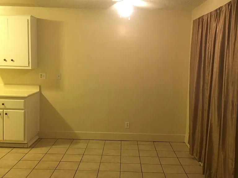 406 Tyler Way #C — Photo 5