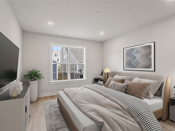 5th image of 405 Cranford Way