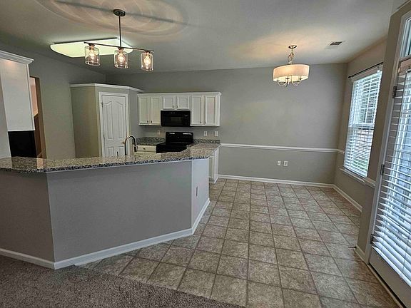 2nd image of 181 Jacobs Woods Cir