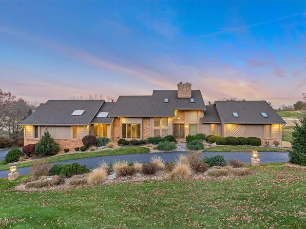 415 Herworth Dr, Chesterfield, MO 63005