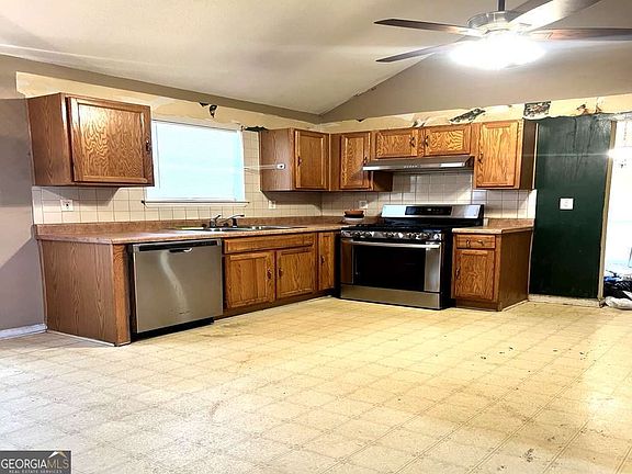 3rd image of 4137 Waldrop Hills Dr