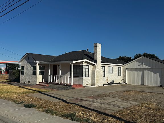 2nd image of 1630 E Whitmore Ave