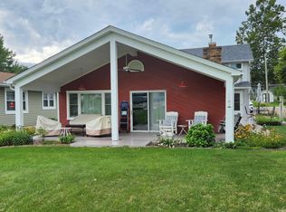 9942 N Lincoln Rd, Syracuse, IN 46567