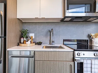 Pinnacle NoMa Apartments aka 9 New York Ave, LLC