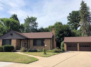 17 Roselawn Ct, Saginaw, MI 48602