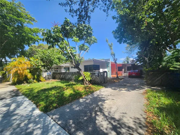 2323 SW 20th St, Miami, FL 33145