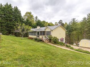 40 England Woods Dr, Weaverville, NC 28787