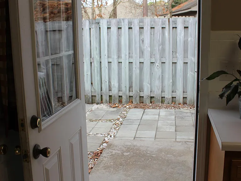 9321 Line Dr — Photo 21