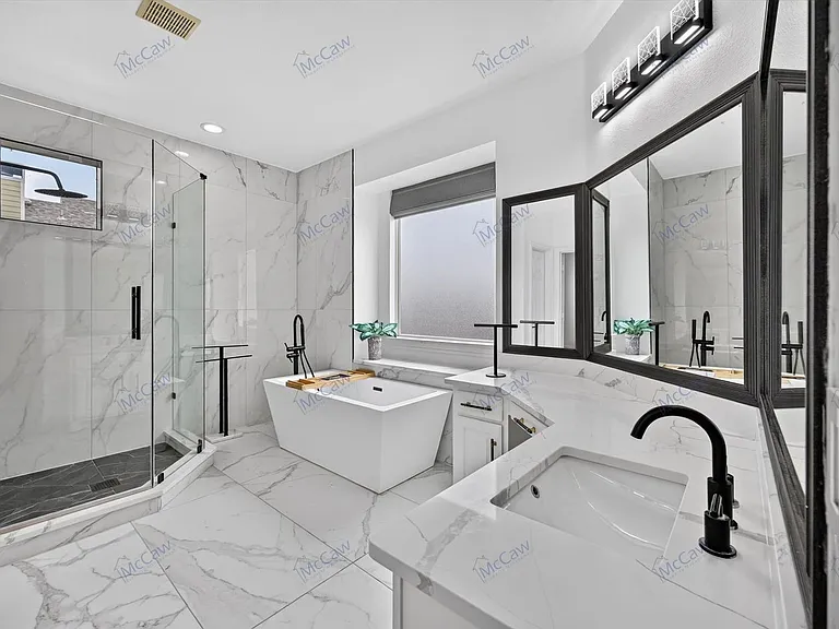 2208 Grizzly Run Ln — Photo 18