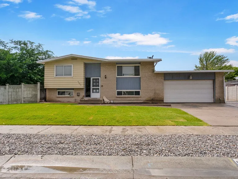 6622 S Georgia Dr — Photo 1