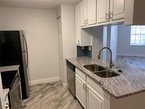 4th image of 5500 Bentgrass Dr #6201