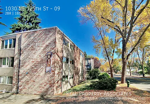 1030 NE 125th St Photo 1