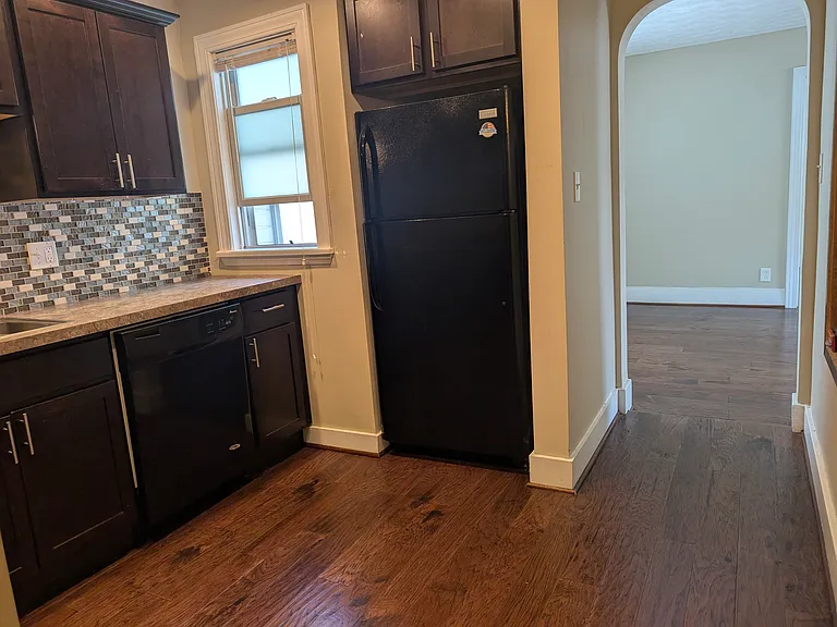 100 York St Apartments — Photo 11