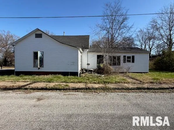 124 N Michigan St, Harrisburg, IL 62946