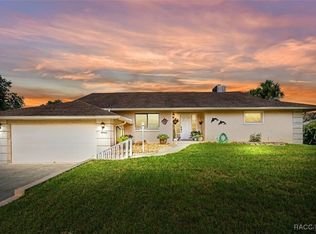 3945 N Timucua Point, Crystal River, FL 34428