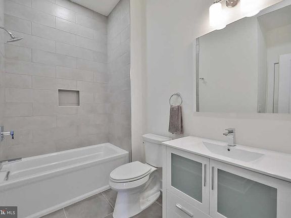 5th image of 510 W Montgomery Ave #4