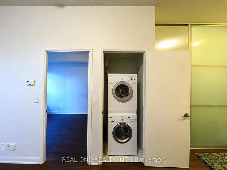 500 Sherbourne St #506 — Photo 19