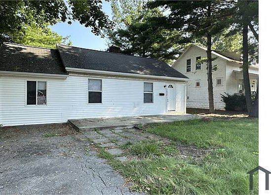 2nd image of 1858 Aberdeen Ave