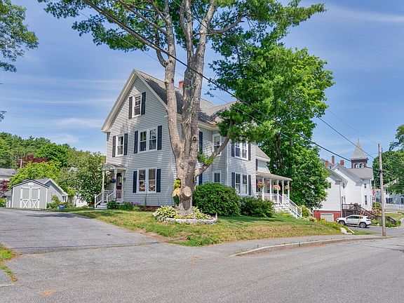 4th image of 378 Middle Street