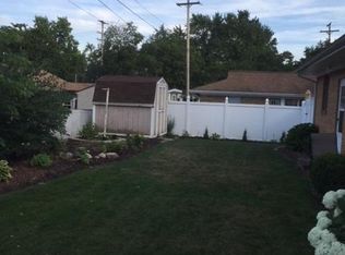 708 Larkspur Ave NW, Grand Rapids, MI 49504