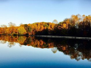 2199 Strawberry Hollow Rd, Lutts, TN 38471