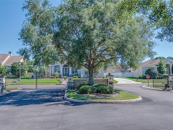 3rd image of 2833 High Winds Ln