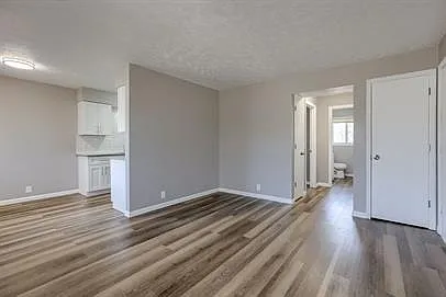 8005 S 48th Ave — Photo 13