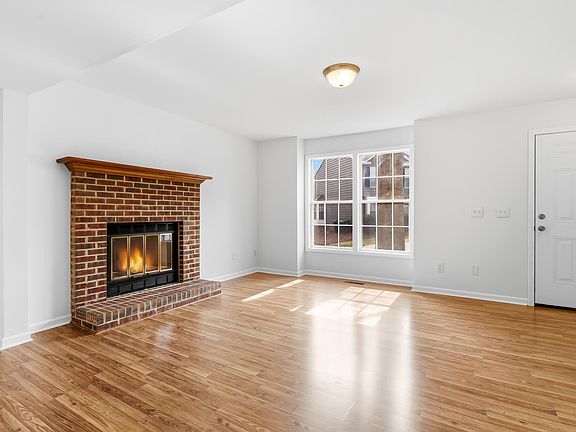 4th image of 4522 Still Pines Dr