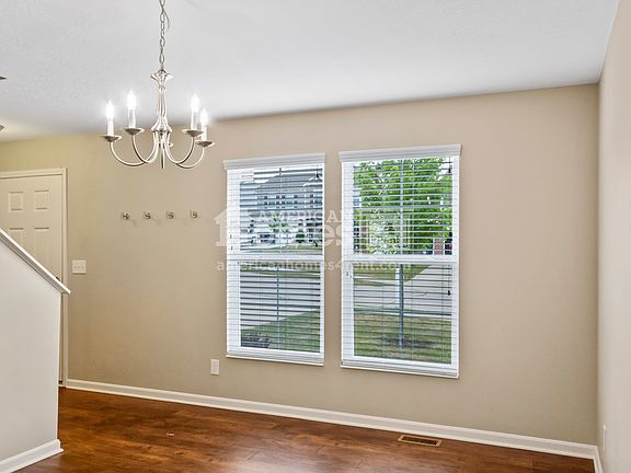 5th image of 513 Panzeretta Dr
