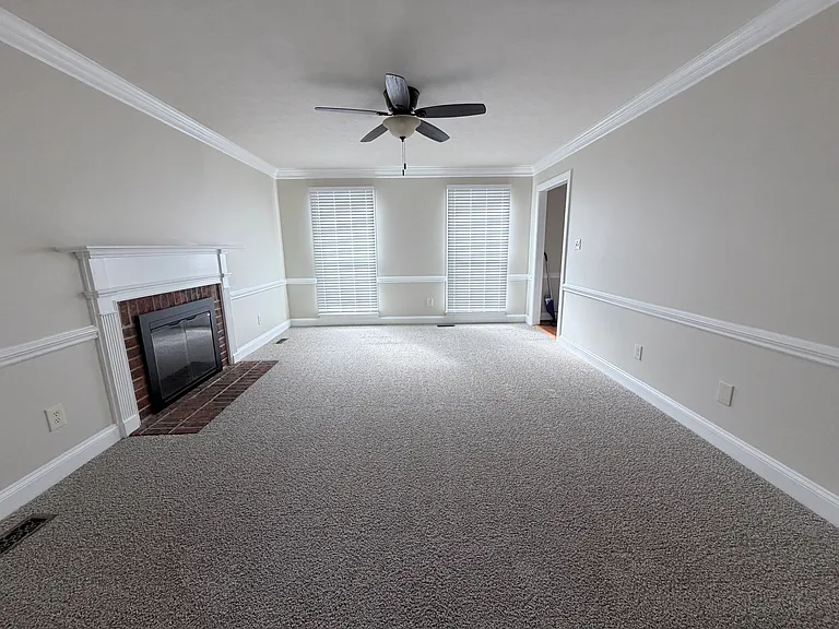 6112 Moncreiffe Rd — Photo 3