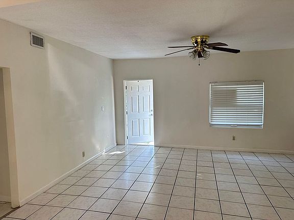 2nd image of 611 El Vedado #A