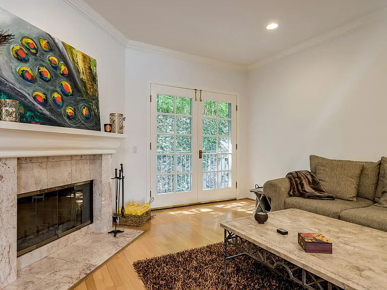 2025 S Beverly Glen Blvd — Photo 3