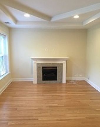 3rd image of 4751 N Beacon St APT 3N