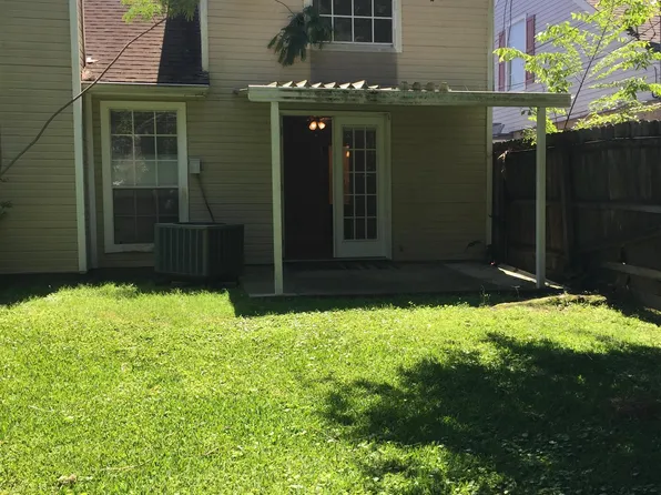 16435 Crepemyrtle Dr #1, Baton Rouge, LA 70817