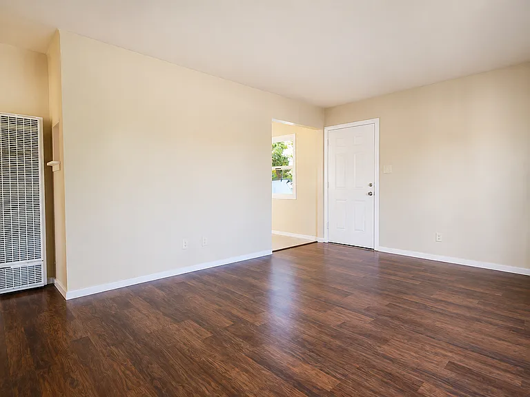 129 Anita Rd #6 — Photo 4