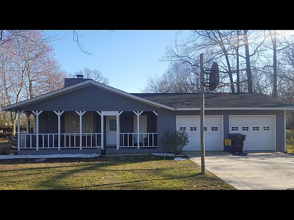 Oversized 2 car garage
