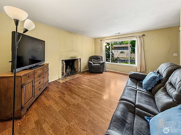 5th image of 35011 27th Avenue SW