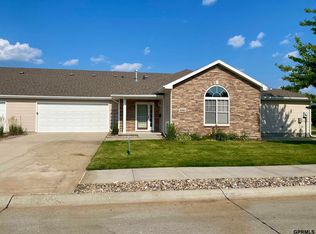 8583 N 161st Ct, Bennington, NE 68007