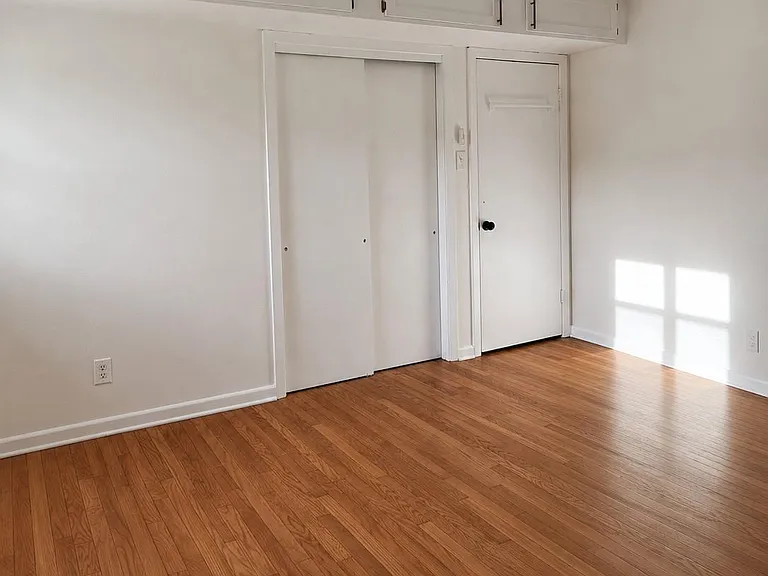 1008 Wright Blvd — Photo 10