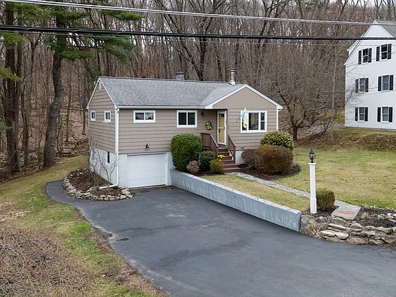 2nd image of 30 Birch Hill Rd