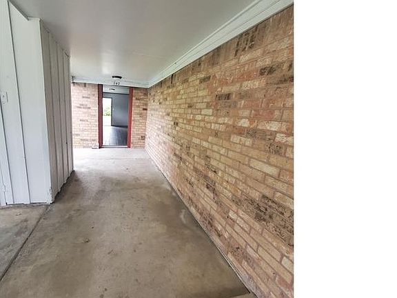 4th image of 240 Turner Dr #242