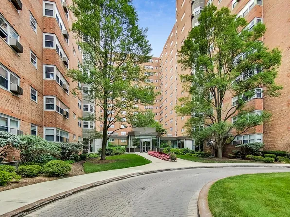 4950 N Marine Dr APT 1402, Chicago, IL 60640